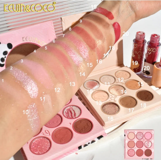 Paleta de Sombras + Labial – Panda y Perrito