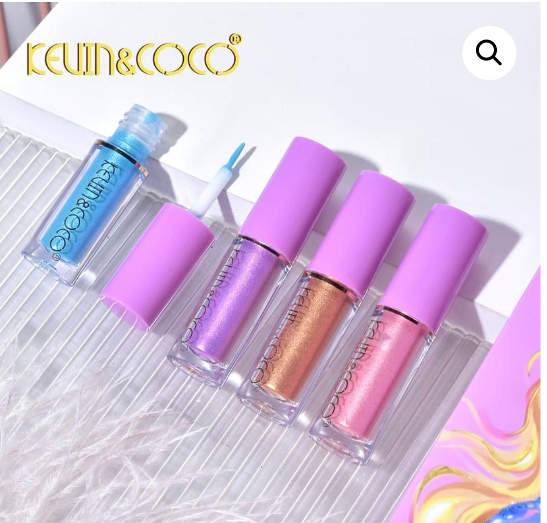 Paleta de 35 colores con máscara de pestañas y eyerline